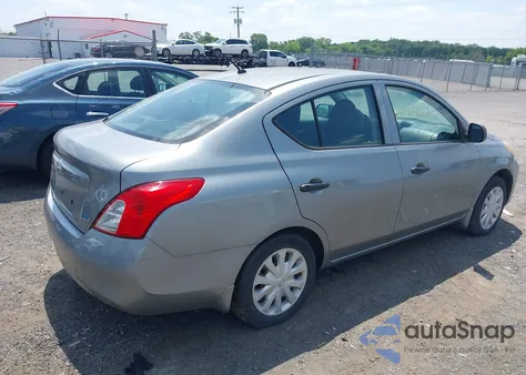 2013 Nissan Versa 1.6 S из США, поврежденный, VIN 3N1CN7AP2DL895084